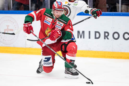 Moras Viktor Amnér  i ishockeymatchen i SHL mellan Mora