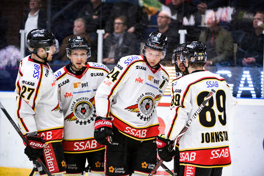 Luleås Johan Harju jublar