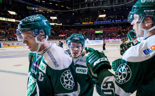 Färjestads Johan Ryno och Joakim Nygård jublar