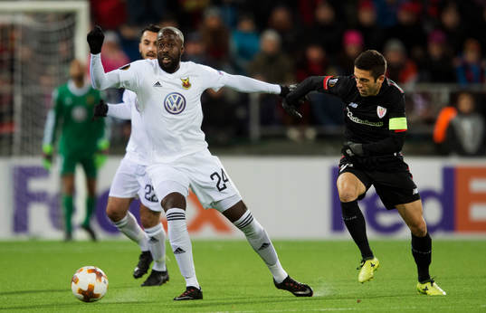 Östersunds Ronald Mukiibi och Athletic Bilbaos Markel