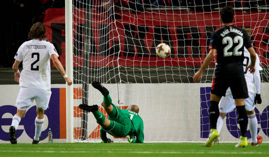 Athletic Bilbaos gör 2-2 bakom Östersunds målvakt Aly
