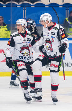 Malmö Redhawks Fredrik Händemark jublar