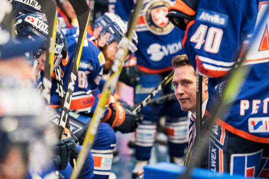 Växjös tränare Sam Hallam