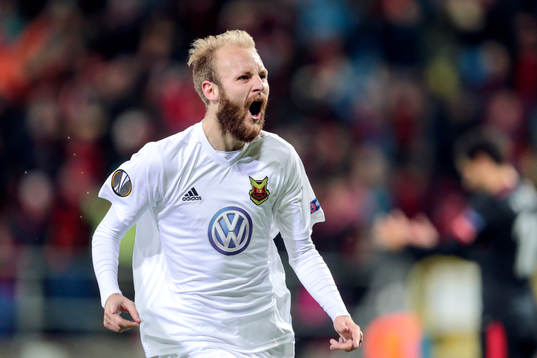 Östersunds Curtis Edwards jublar