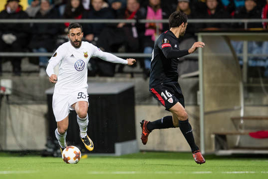 Östersunds Saman Ghoddos mot Athletic Bilbaos Xabier