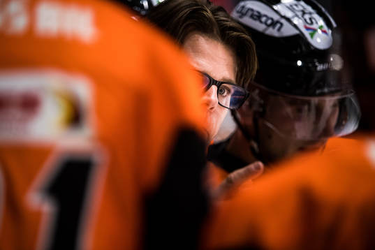 Karlskronas tränare Ove Molin i periodpaus innan