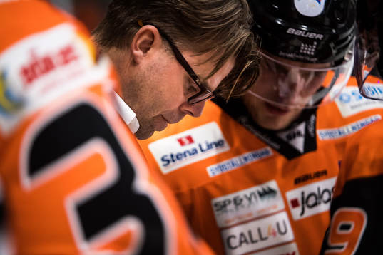 Karlskronas tränare Ove Molin i periodpaus innan