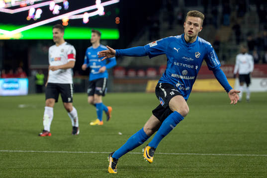 Halmstads Gabriel Gudmundsson jublar