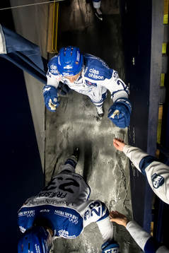 Leksands Patrik Norén och Alex Friesen  på väg in till