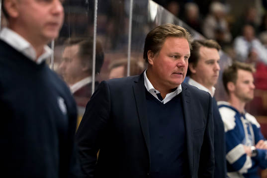 Leksands tränare Leif Carlsson  i ishockeymatchen i