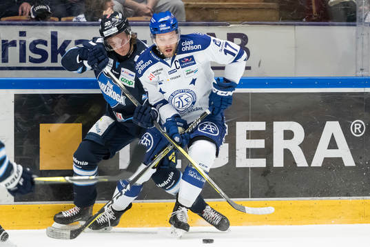 Leksands Jesper Ollas och Karlskogas Juliuz Persson  i