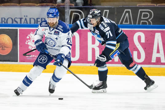 Leksands Mattias Ritola och Karlskogas Carl Berglund  i