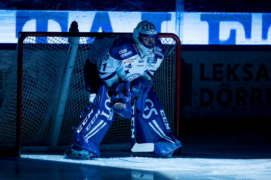 Leksands målvakt Jonas Arntzen  i ishockeymatchen i