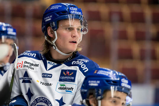 Leksands Anton Karlsson  i ishockeymatchen i