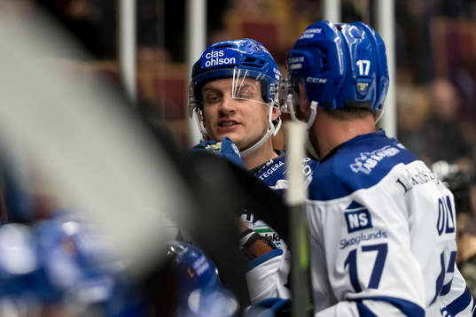 Leksands Martin Karlsson  i ishockeymatchen i