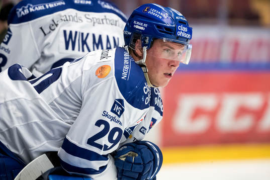 Leksands David Åslin  i ishockeymatchen i
