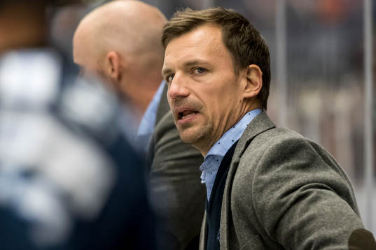 Karlskogas assisterande tränare Kristofer Näslund i