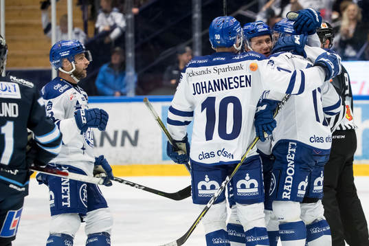 Leksands Jesper Ollas jublar