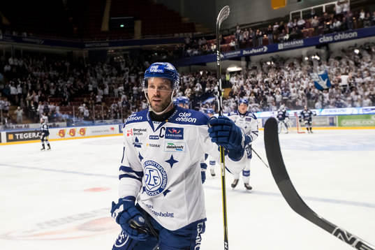 Leksands Jesper Ollas jublar