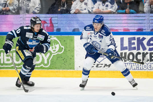 Karlskogas Juliuz Persson och Leksands William Wikman  i