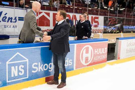 tränare Leif Carlsson och tränare Tobias Thermell