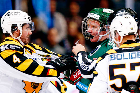 Frölundas Rasmus Dahlin och Skellefteås Bud Holloway i