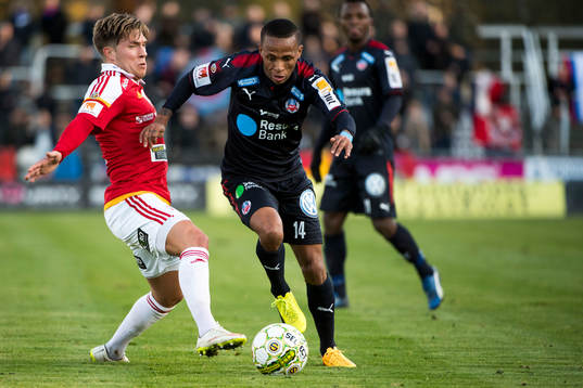 Degerfors Nikola Ladan och Helsingborgs Bradley Surprise