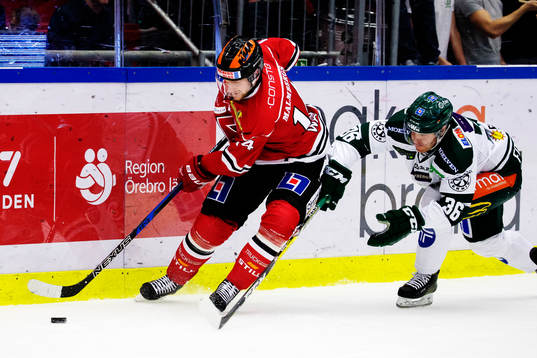 Örebros Tom Wandell och Färjestads Niklas Fogström