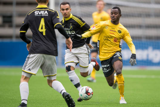 Elfsborgs Prince Isaac Kouame och AIK’s Albin Mörfelt