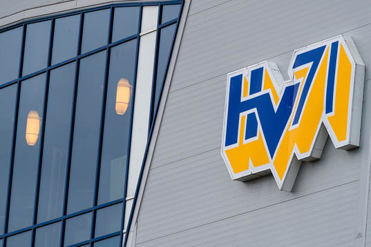 Exteriör vy av Kinnarps arena före ishockeymatchen i SHL