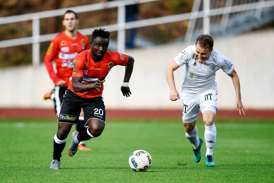 Bläddra bland fler bilder av Fotboll, Division 1 Södra, Oskarshamn - Landskrona