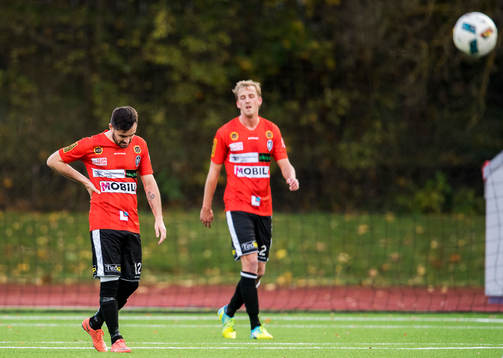 Landskronas Igor Arsenijevic och Viktor Svensson deppar