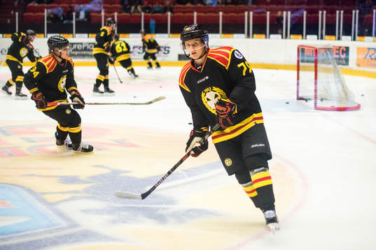 Brynäs Daniel Mannberg före ishockeymatchen i SHL mellan