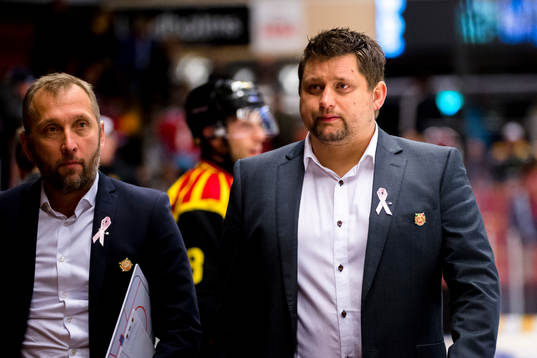 Moras assisterande tränare Mikael Johansson och tränare