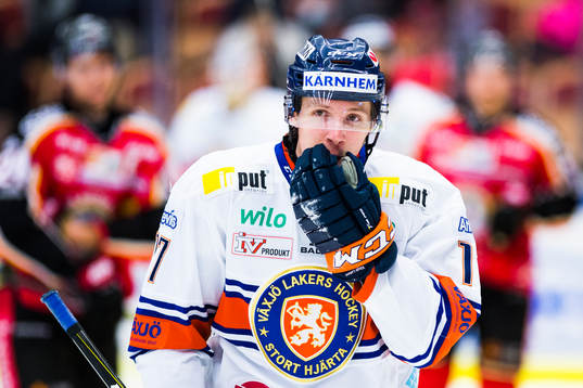 Växjös Jonas Röndbjerg deppar