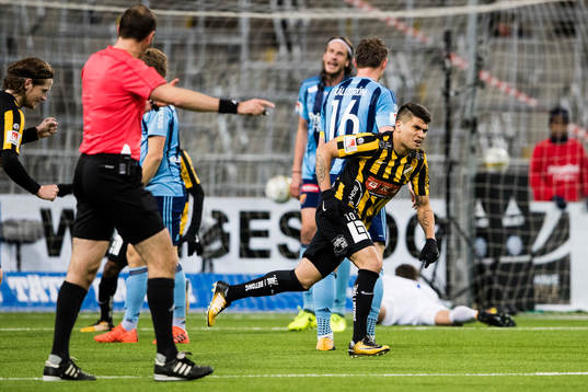 Häckens Paulinho jublar