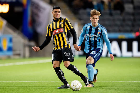 Häckens Ahmed Yasin och Djurgårdens Felix Beijmo
