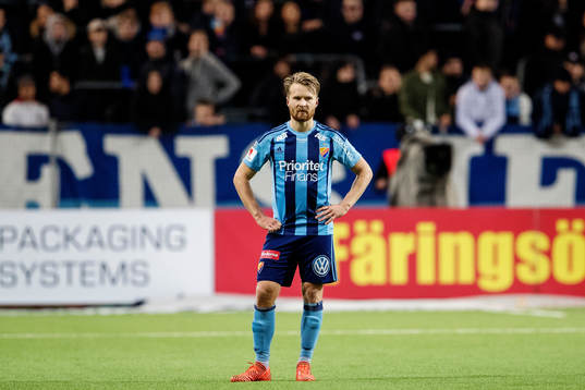 Djurgårdens Jacob Une Larsson deppar