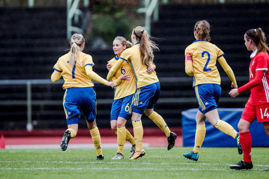 Sveriges Sveriges Wilma Ljung Klingwall har gjort 2-0 på