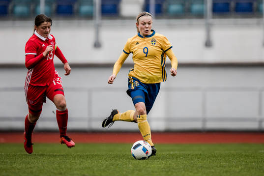 Sveriges Beata Olsson före Rysslands Anastasiya Frolova