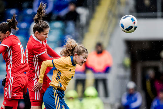 Sveriges Wilma Ljung Klingwall och Rysslands Tatiana Petrova