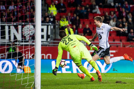 Nicklas Bendtner of Rosenborg scores 1-0