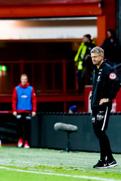 Lars Arne Nilsen, head coach of Brann, looks dejected