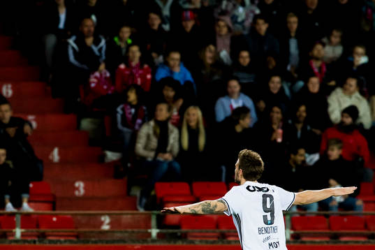 Nicklas Bendtner celebrates