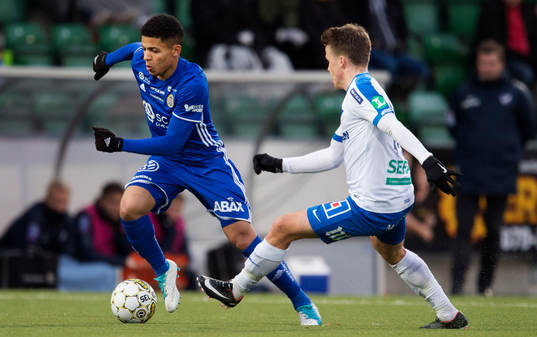 Sundsvalls Romain Gall och Norrköpings Simon Skrabb