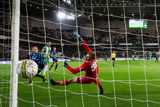 Hammarbys Jiloan Hamad gör 1-0 för Hammarby bakom Sirius