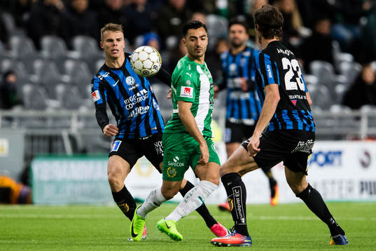 Hammarbys Jiloan Hamad utmanar Sirius Elias Andersson och