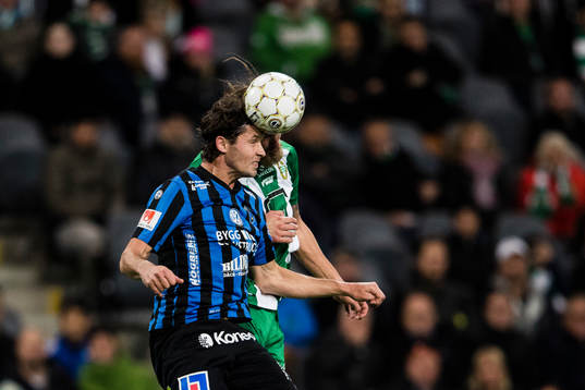 Sirius Philip Haglund i en nickduell med Hammarbys Björn