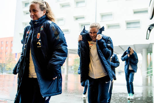 Ingrid Schjelderup and Emilie Bosshard Haavi of Norway