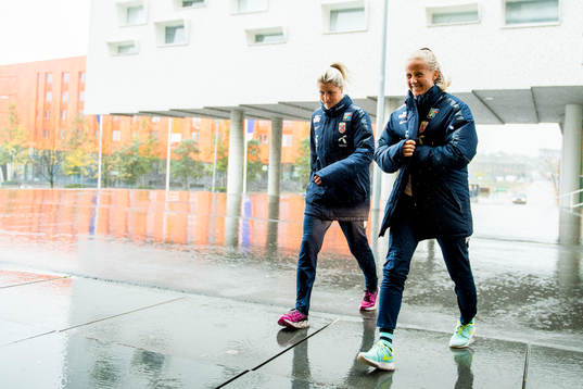 Ingrid Marie Spord and Anja Sønstevold of Norway arrive